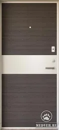 931